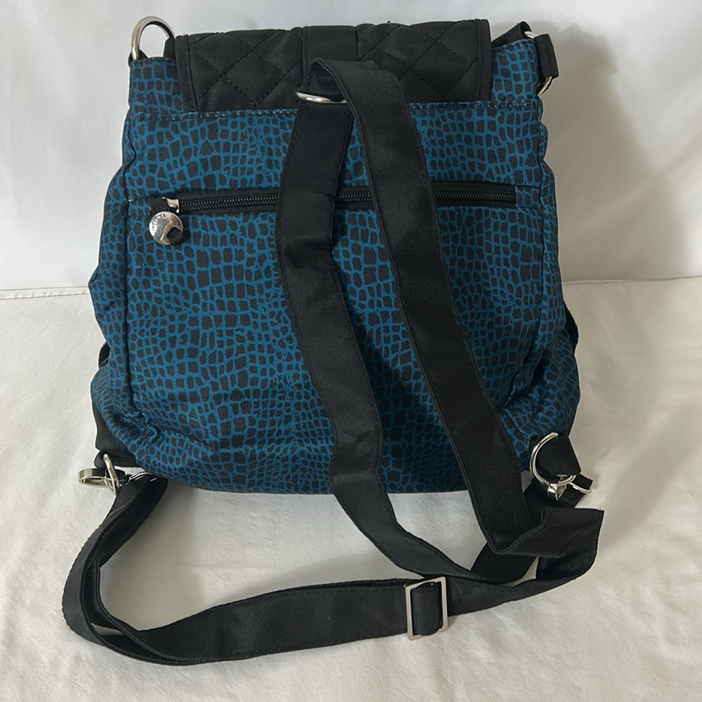 Black blue giraffe animal print quilted double strap backpack carry bag - Picture 6 of 11